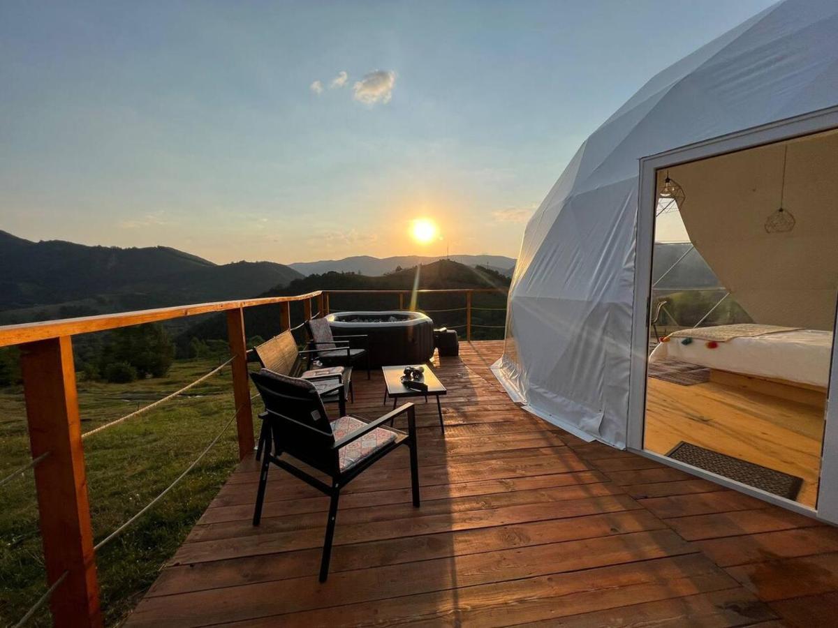 Hotel Starry Dome - Manta'S Retreat Glamping Cornereva Exterior foto